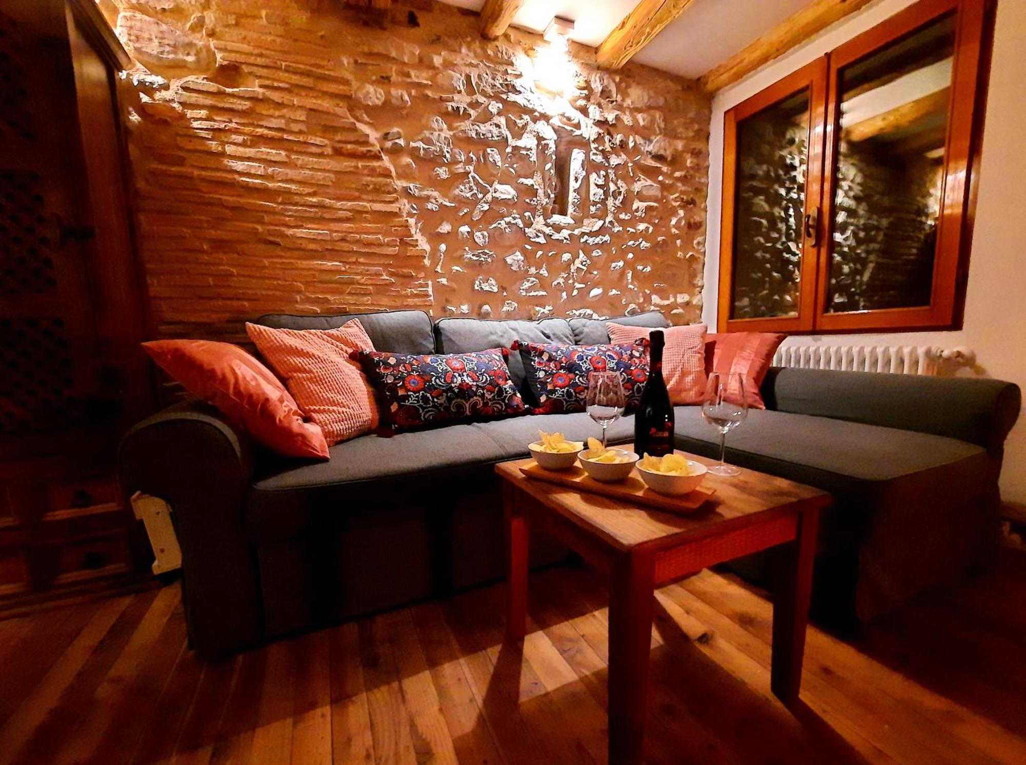 La Casa Rosa Di Segusino With Spa Jacuzzi In Garden Sequsino Phòng bức ảnh